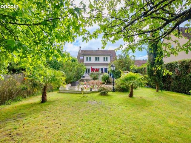 Maison 8 pièces 172 m²