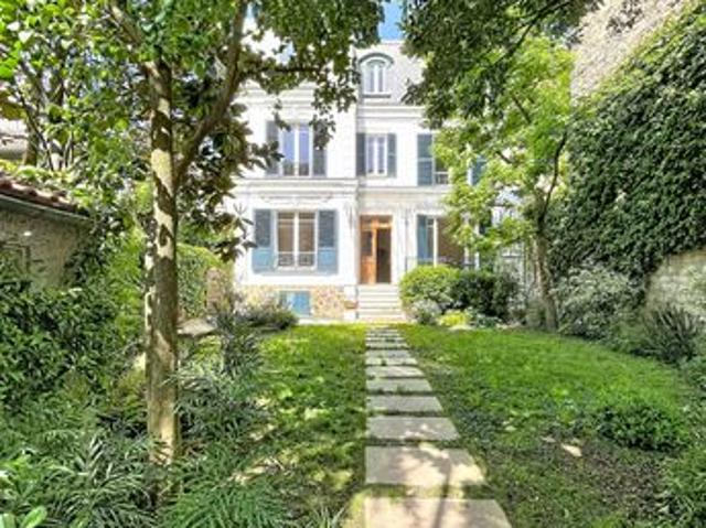 Maison 8 pièces 173 m²