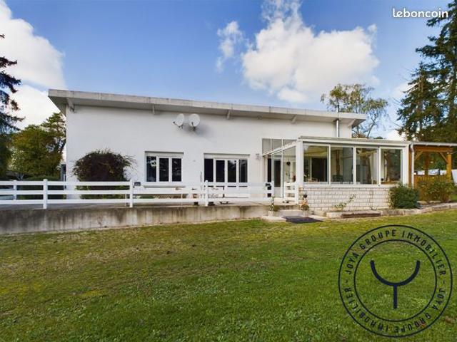 Maison 8 pièces 173 m²