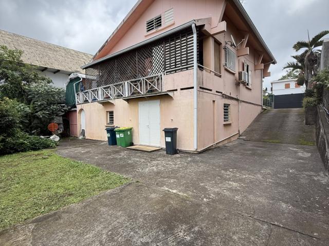 Maison 8 pièces 173 m²