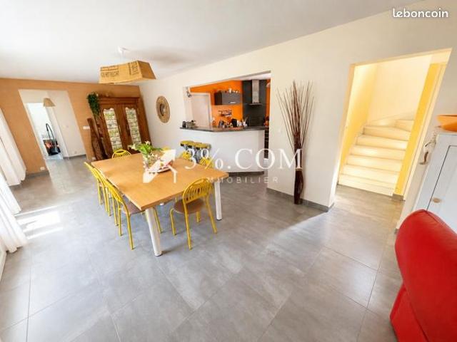 Maison 8 pièces 173 m²