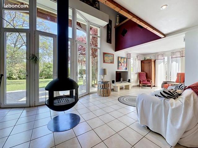 Maison 8 pièces 173 m²