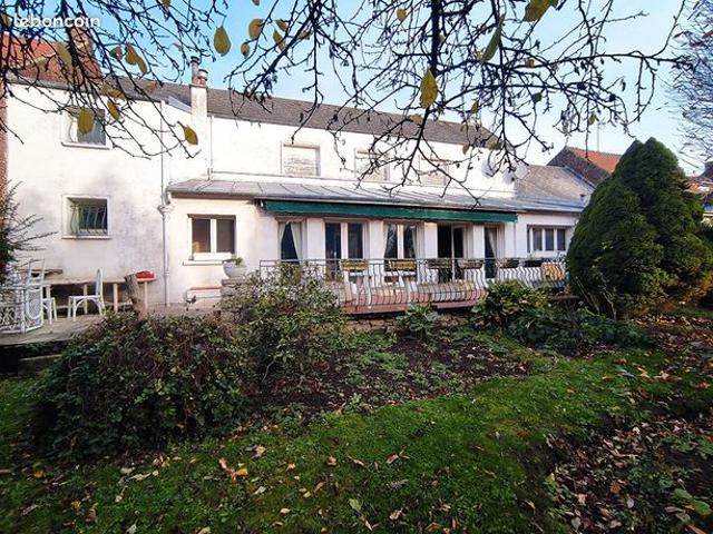 Maison 8 pièces 173 m²
