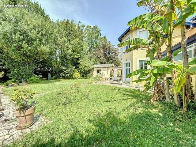 Maison 8 pièces 173 m²