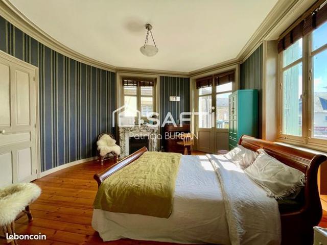 Maison 8 pièces 184 m²