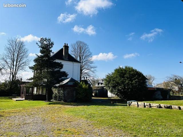 Maison 8 pièces 184 m²