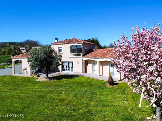 Maison 8 pièces 184 m²