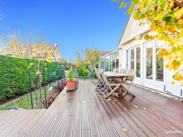 Maison 8 pièces 184 m²