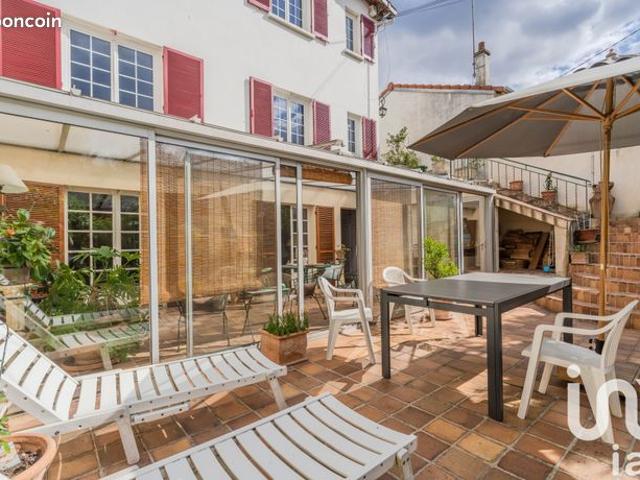 Maison 8 pièces 184 m²