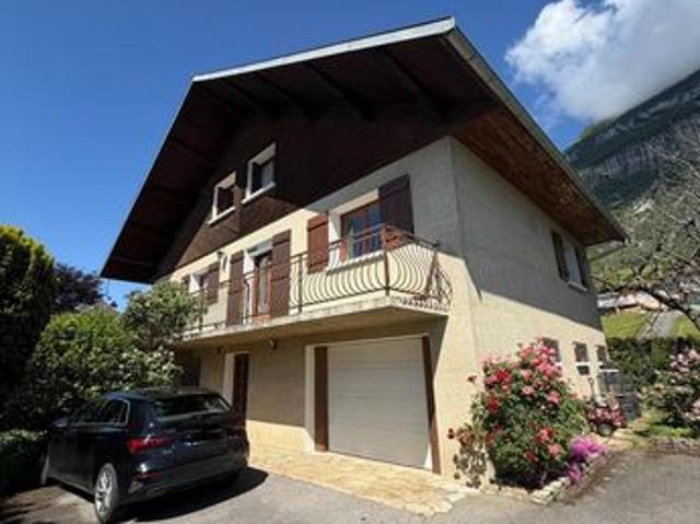 Maison 8 pièces 184 m²