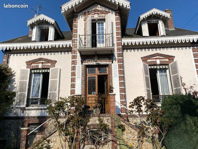 Maison 8 pièces 184 m²