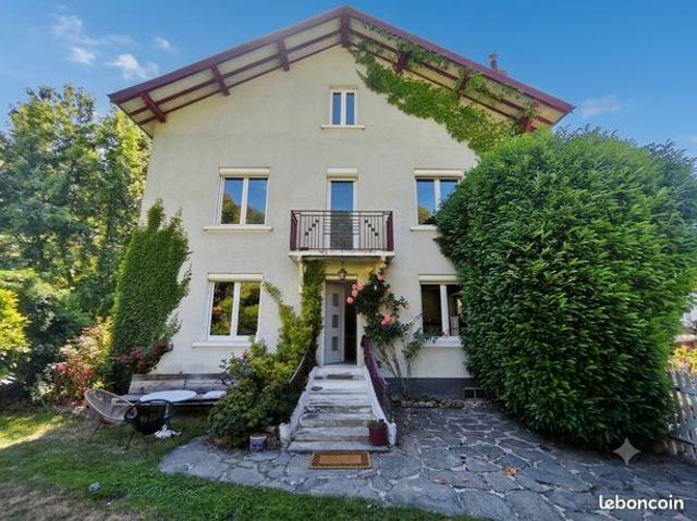 Maison 8 pièces 184 m²