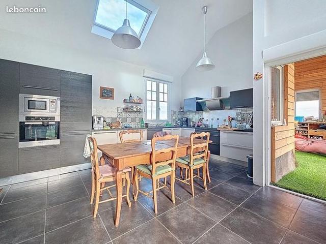 Maison 8 pièces 184 m²