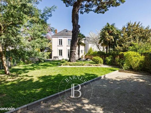 Maison 8 pièces 184 m²