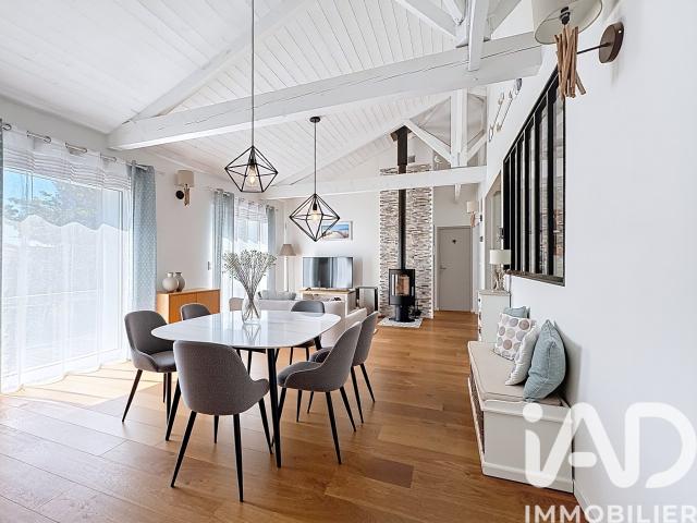 Maison 8 pièces 185 m²