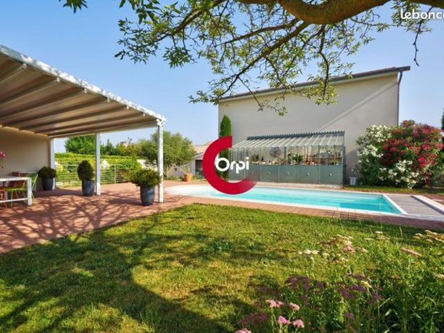 Maison 8 pièces 185 m²