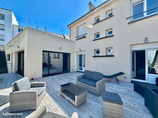 Maison 8 pièces 185 m²