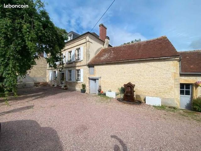 Maison 8 pièces 185 m²