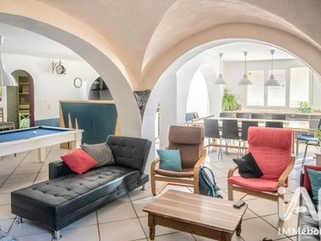 Maison 8 pièces 185 m²