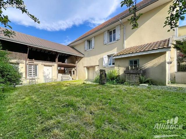 Maison 8 pièces 185 m²
