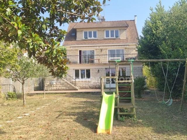 Maison 8 pièces 185 m²