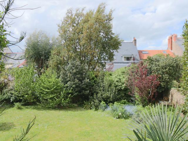 Maison 8 pièces 185 m²
