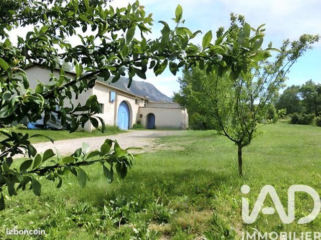 Maison 8 pièces 185 m²