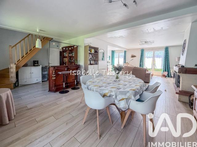 Maison 8 pièces 185 m²