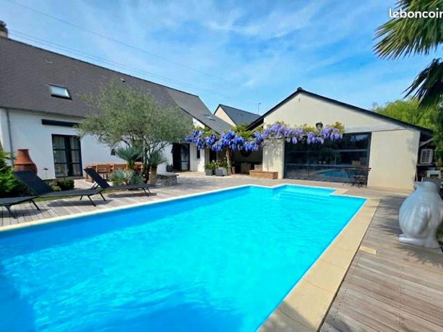Maison 8 pièces 185 m²