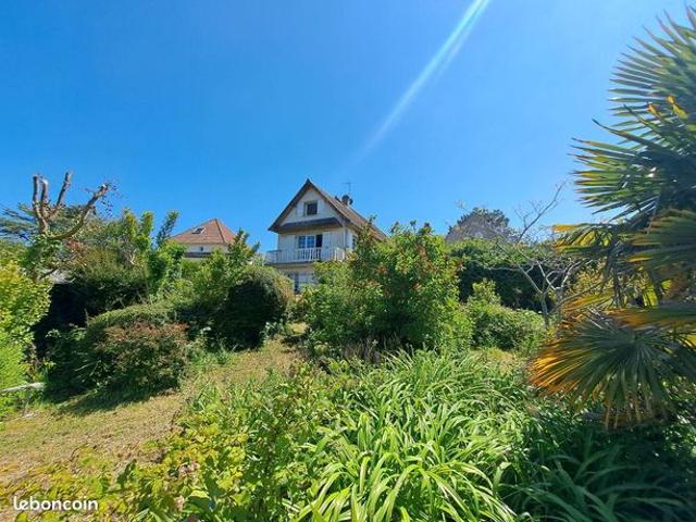 Maison 8 pièces 185 m²