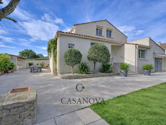 Maison 8 pièces 185 m²