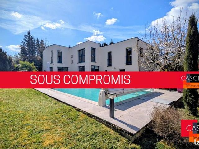 Maison 8 pièces 185 m²