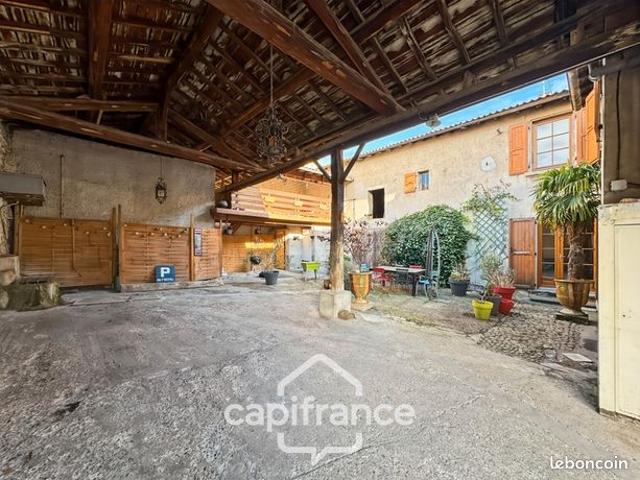 Maison 8 pièces 185 m²