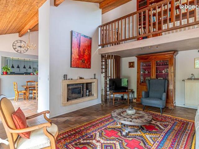Maison 8 pièces 185 m²