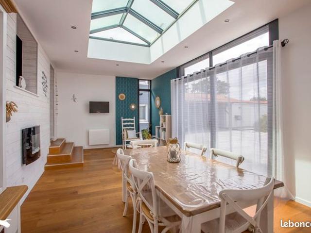 Maison 8 pièces 185 m²
