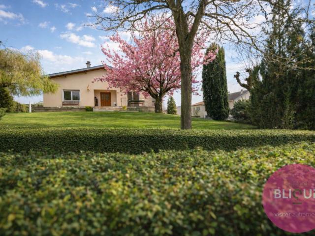 Maison 8 pièces 185 m²