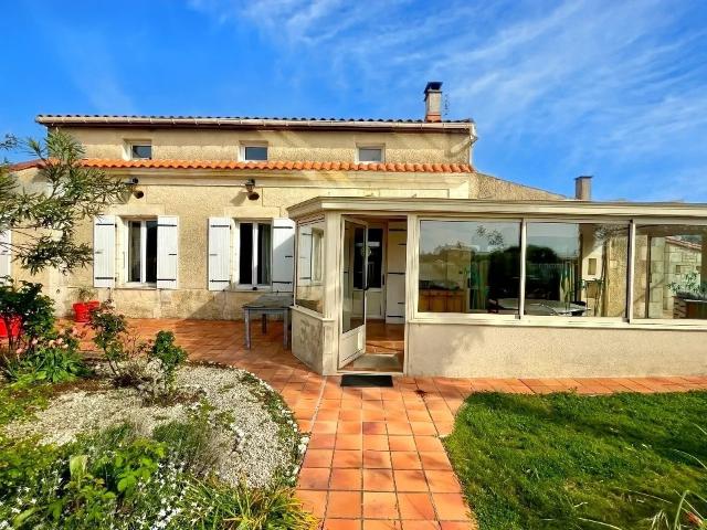 Maison 8 pièces 185 m²