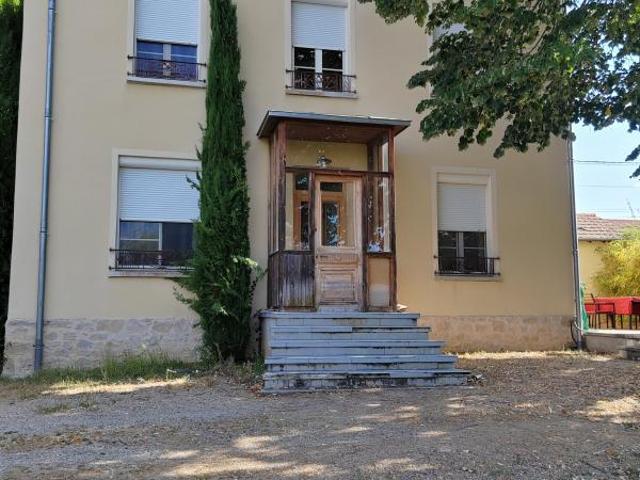Maison 8 pièces 185 m²