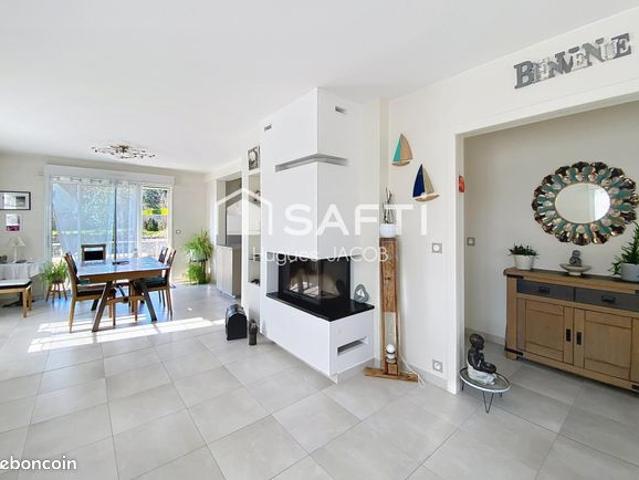 Maison 8 pièces 185 m²