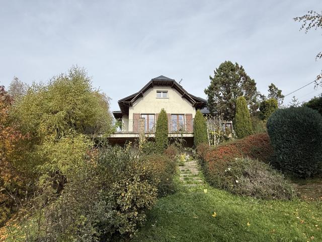 Maison 8 pièces 185 m²