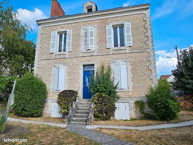 Maison 8 pièces 185 m²