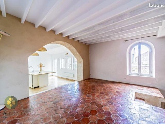 Maison 8 pièces 185 m²