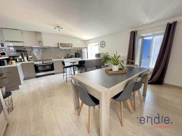 Maison 8 pièces 186 m²