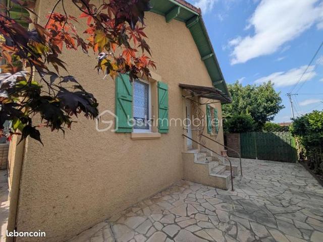 Maison 8 pièces 186 m²