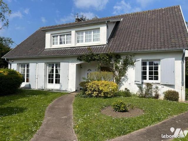 Maison 8 pièces 186 m²