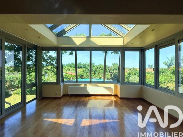Maison 8 pièces 186 m²