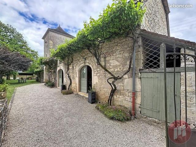 Maison 8 pièces 186 m²