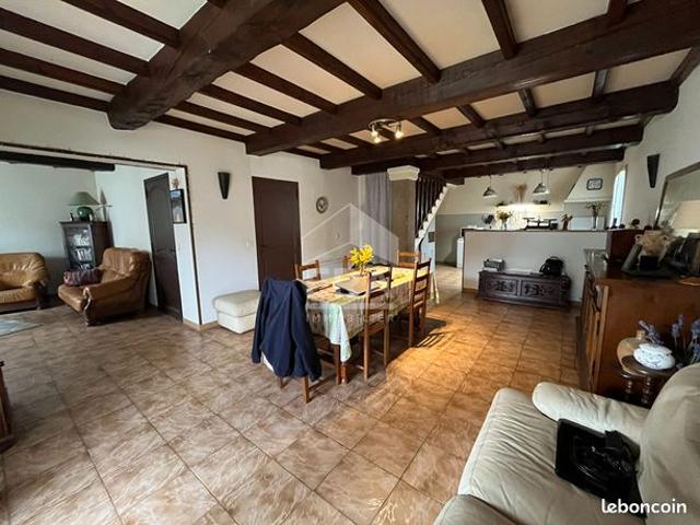 Maison 8 pièces 186 m²