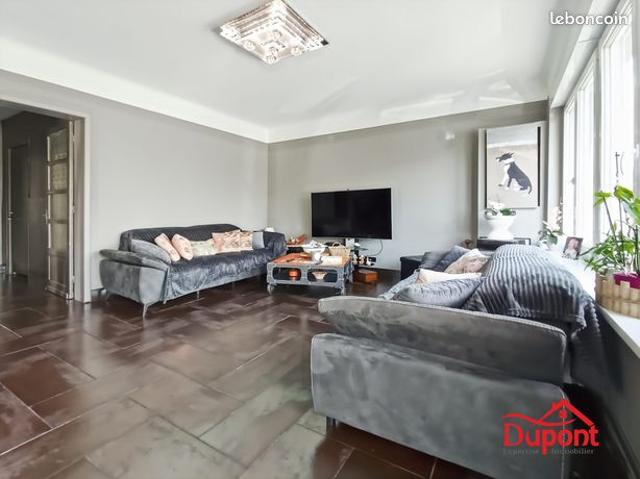 Maison 8 pièces 186 m²