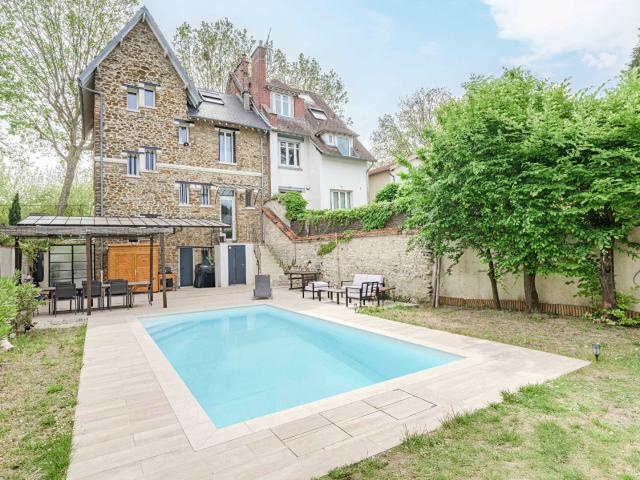 Maison 8 pièces 186 m²
